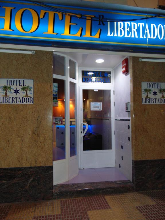 Hotel Libertador クリェラ エクステリア 写真